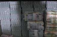 مالطا تحتجز شحنة ضخمة من العملة الليبية
