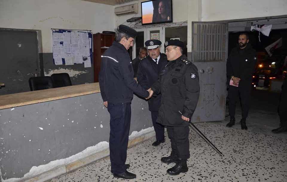 مدير أمن طرابلس يتفقد مراكز الشرطة  بالعاصمة